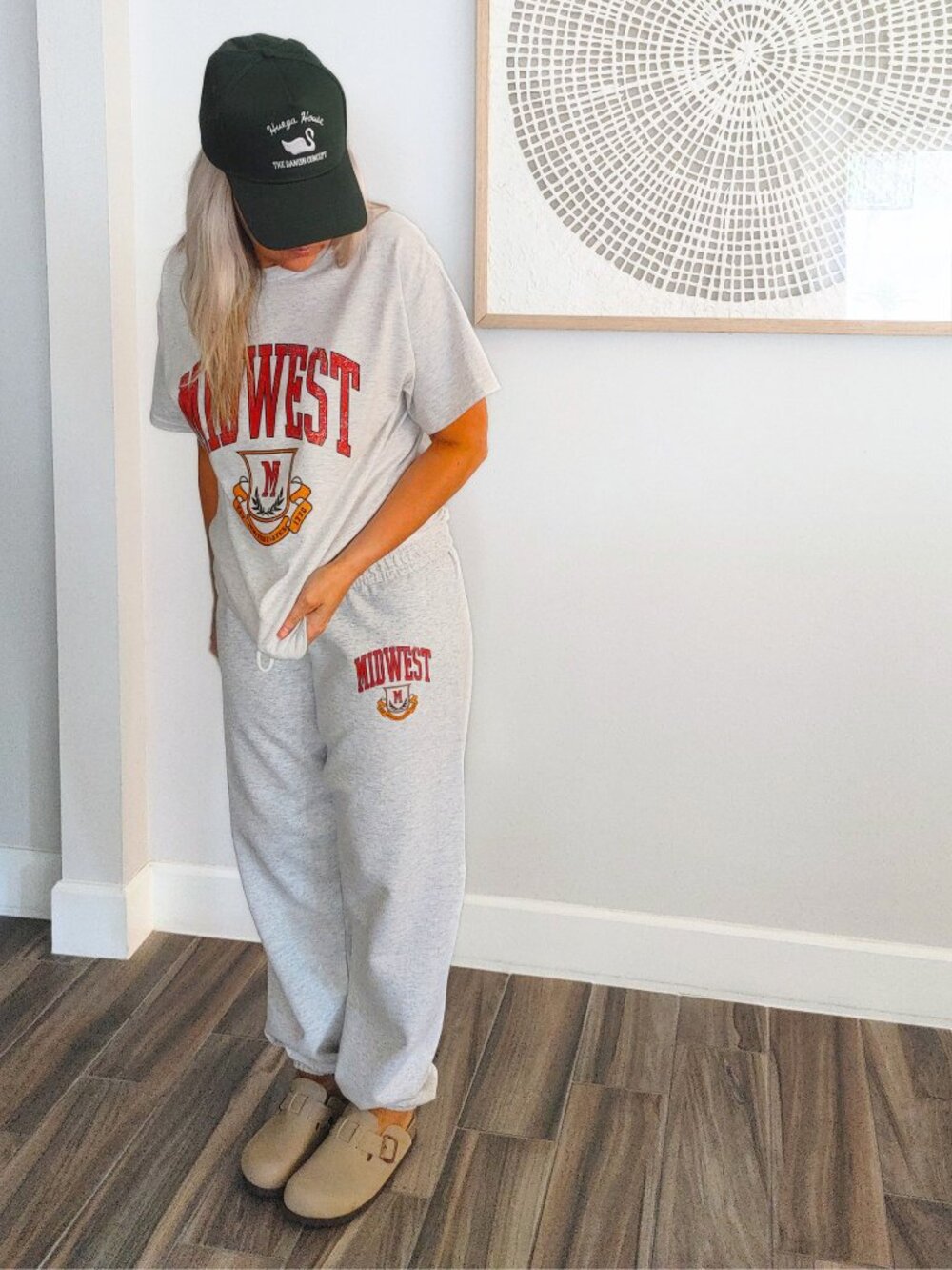 NWT Retro Midwest Distressed College T-shirt - Picture 10 of 14